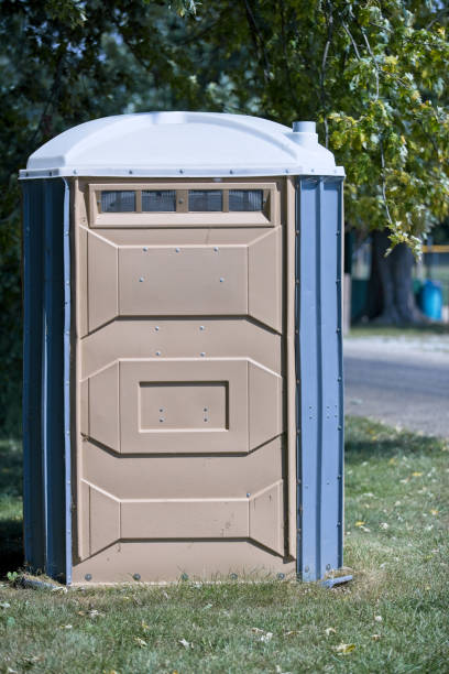Best Portable restroom trailer rental  in Running Springs, CA